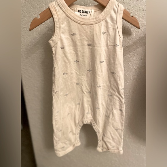 Go Gently Nation Other - Bundle of two Go Gently onesies (3-6 & 6-12)